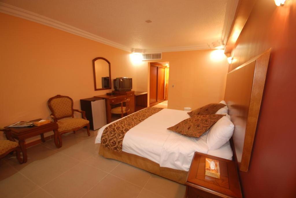 Al Anbat Hotel & Restaurant Wadi Musa Zewnętrze zdjęcie