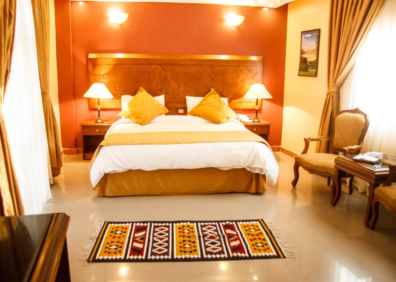 Al Anbat Hotel & Restaurant Wadi Musa Zewnętrze zdjęcie