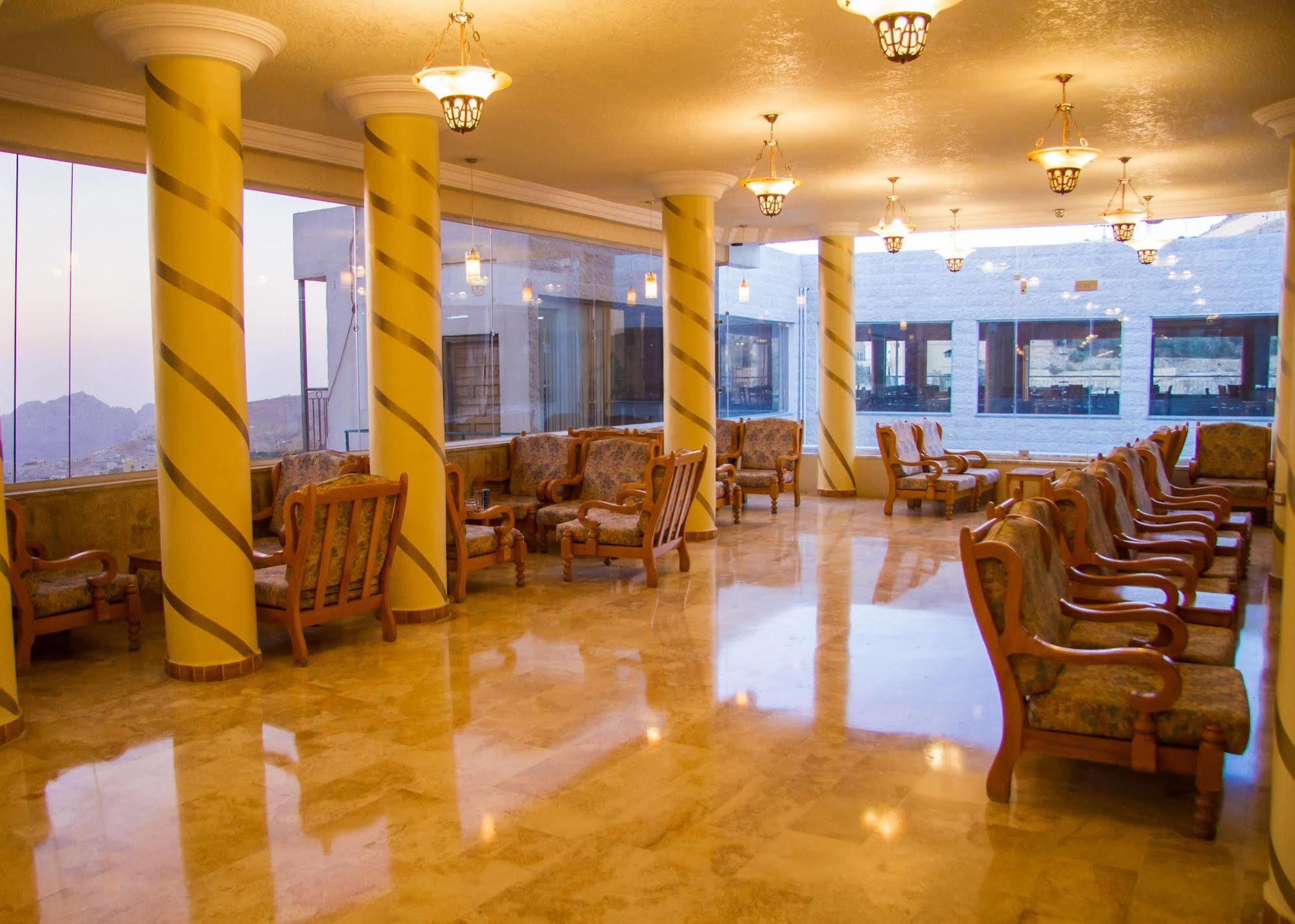 Al Anbat Hotel & Restaurant Wadi Musa Zewnętrze zdjęcie