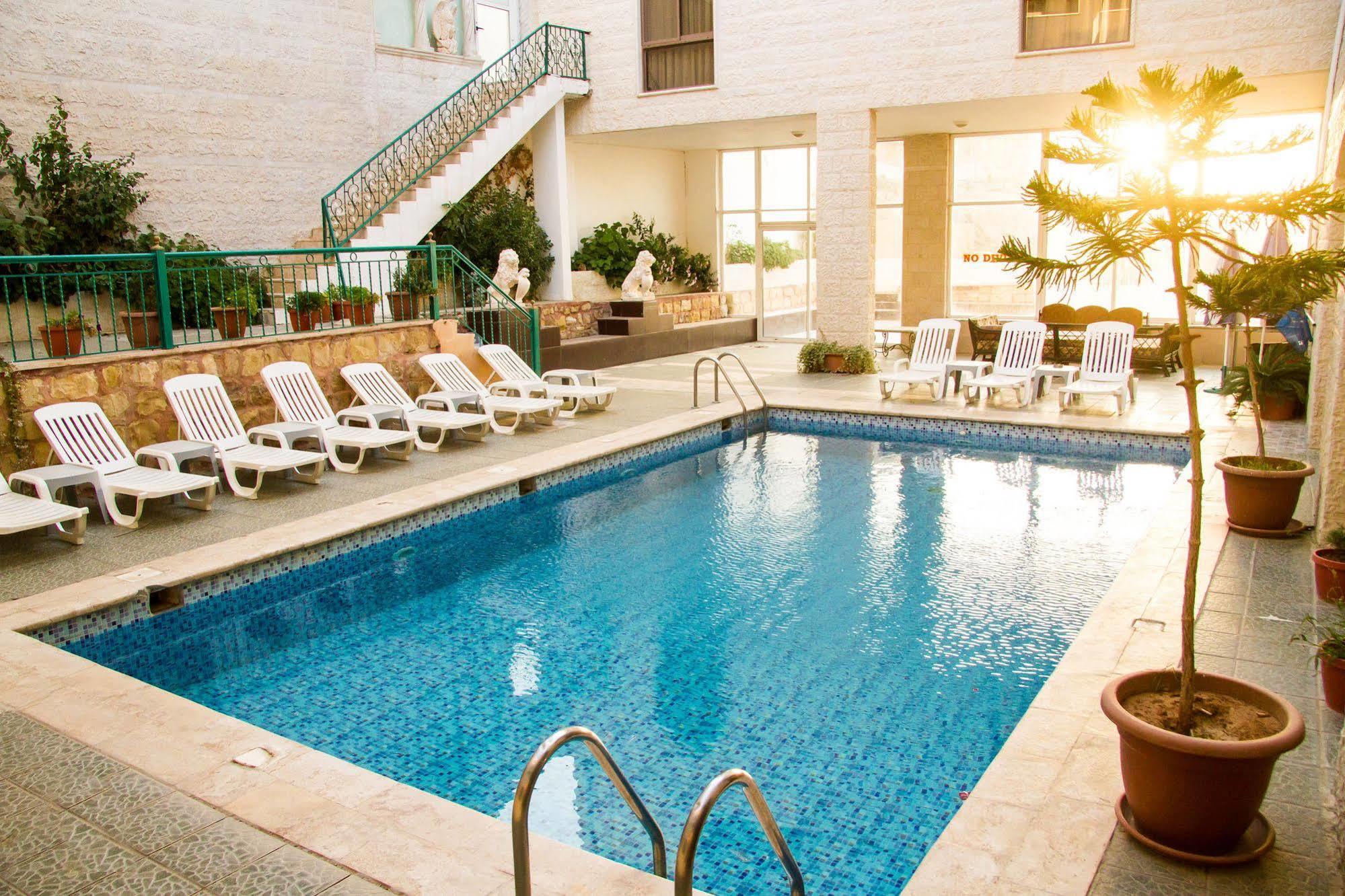 Al Anbat Hotel & Restaurant Wadi Musa Zewnętrze zdjęcie