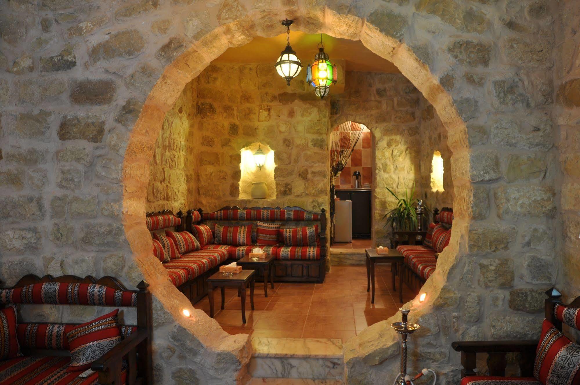 Al Anbat Hotel & Restaurant Wadi Musa Zewnętrze zdjęcie