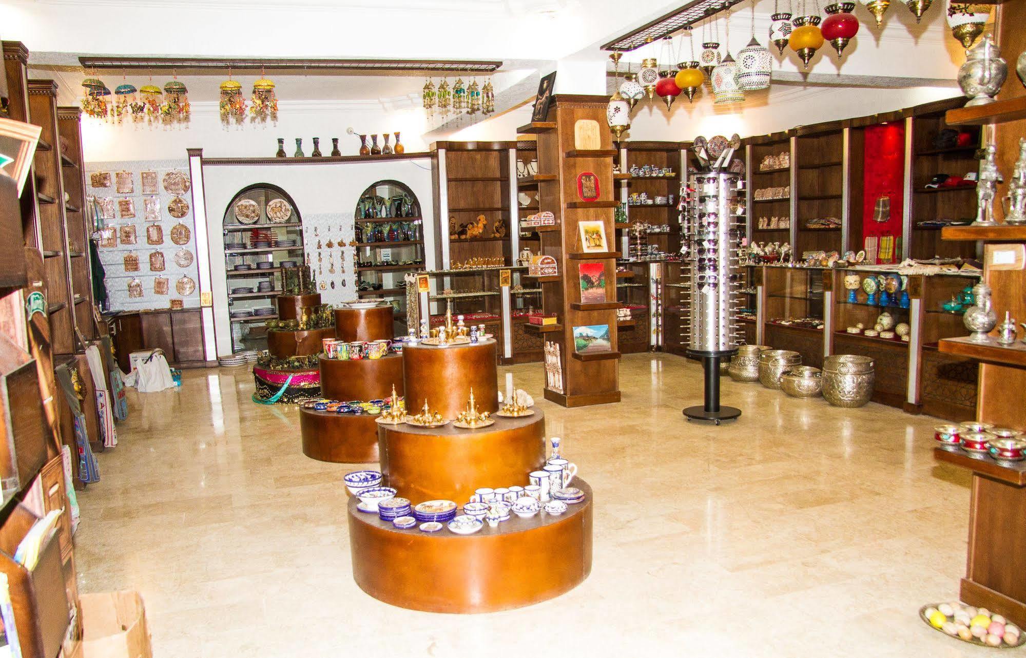Al Anbat Hotel & Restaurant Wadi Musa Zewnętrze zdjęcie