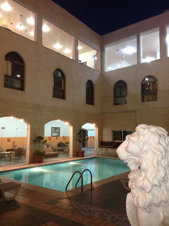 Al Anbat Hotel & Restaurant Wadi Musa Zewnętrze zdjęcie